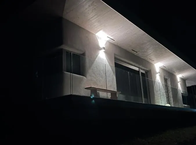 Sunhand بيت للعطل