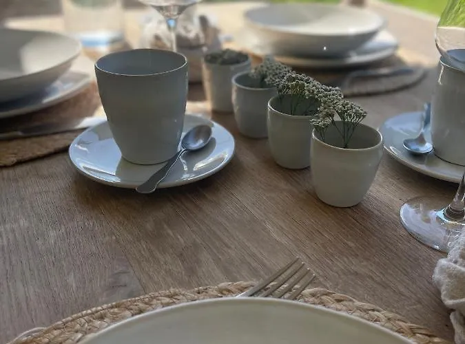 Sunhand بيت للعطل